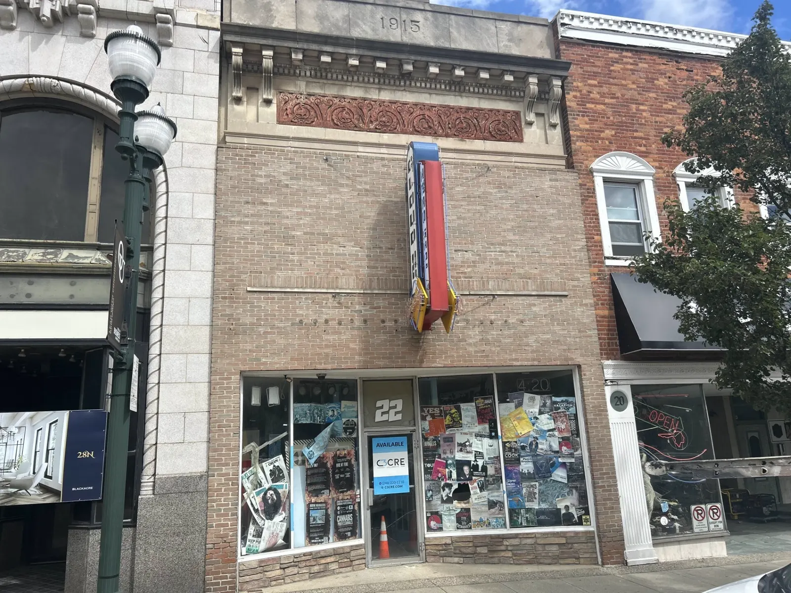 Downtown Pontiac - Single-Tenant Mixed-Use Building — cannabis property at 22 N Saginaw St, Pontiac, MI